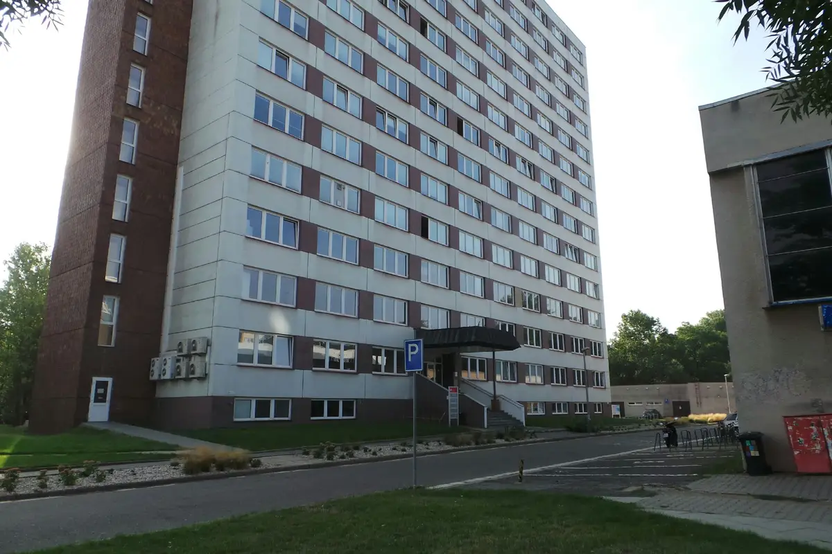 Univerzita Pardubice - Fakulta ekonomicko-správní